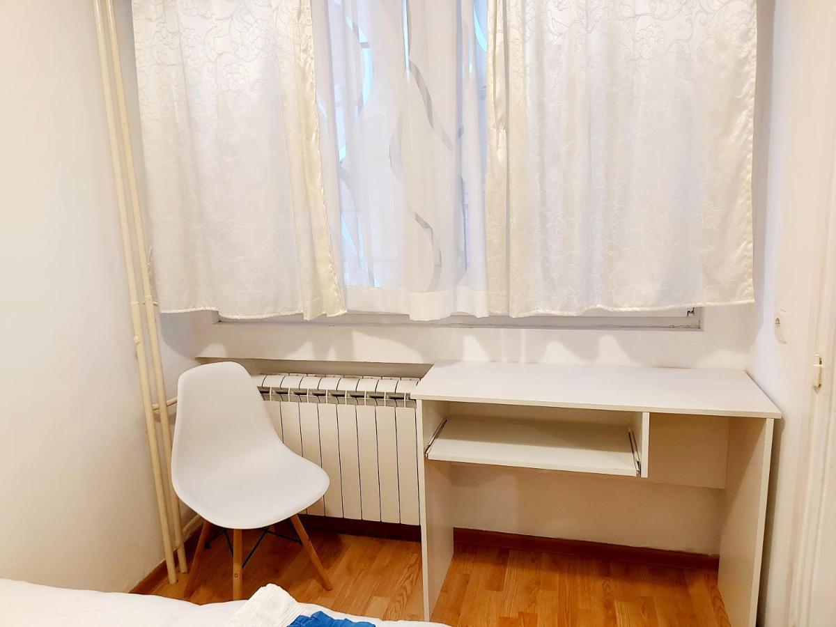 Red Brick Apartment Belgrade Exterior photo